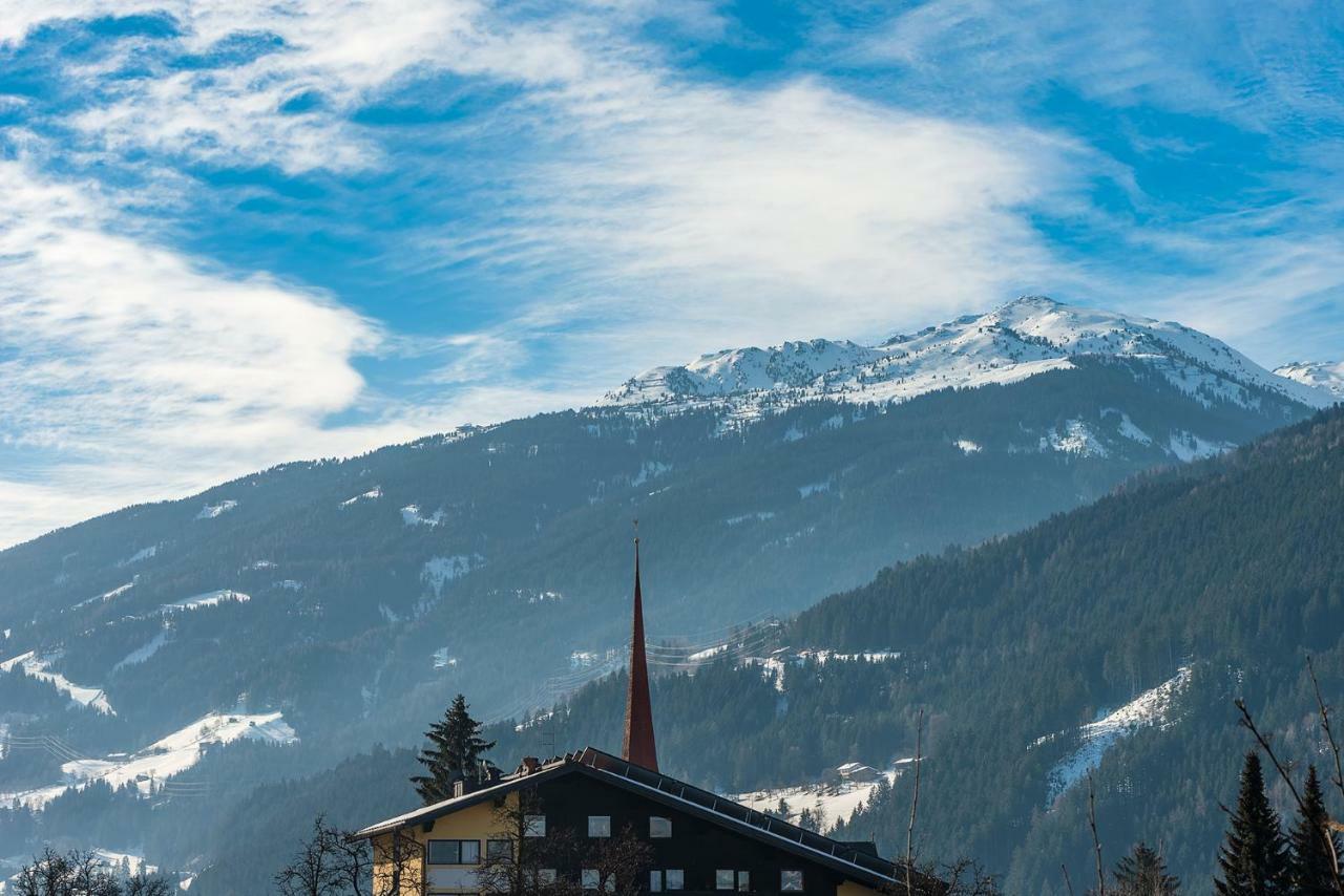 Hotel Standlhof Zillertal Uderns Exteriér fotografie